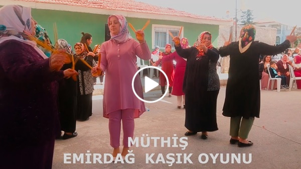 Hanımlardan Müthiş Emirdağı Kaşık Oyunu.. Mutlaka İzleyin