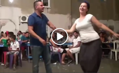 Hanım ablamızdan evinde muhteşem dans.. Yok böyle dans izleyin